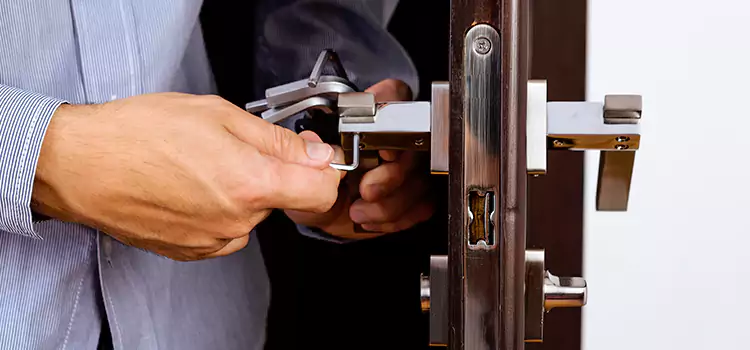 Commercial Door Lock Repair Anjou